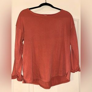 Old Navy sweatshirt shirt, cuffed sleeves,